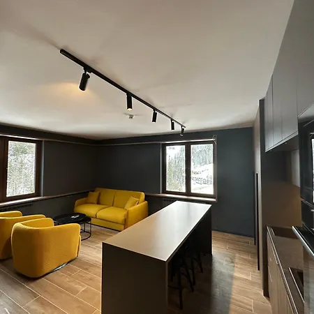 Nova Planina * Τζαχορίνα