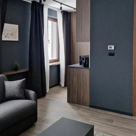 Nova Planina * Τζαχορίνα